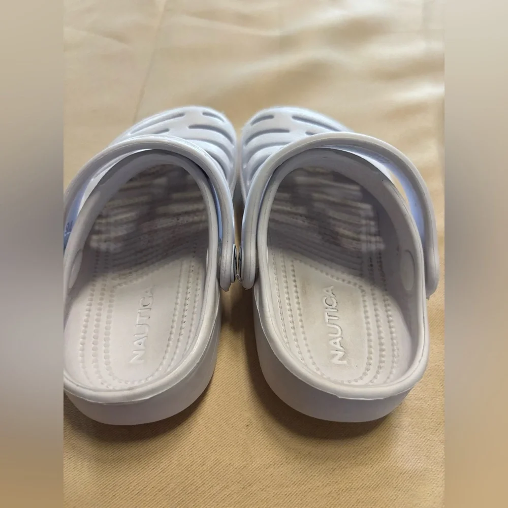Nautica White‎ Clogs Lightweight Slip-On Design Baby Size 6